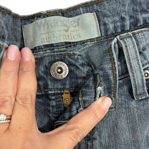 Wrangler Authentics Jeans Size 34x30 Casual Regular Fit light wash - Picture 4 of 5